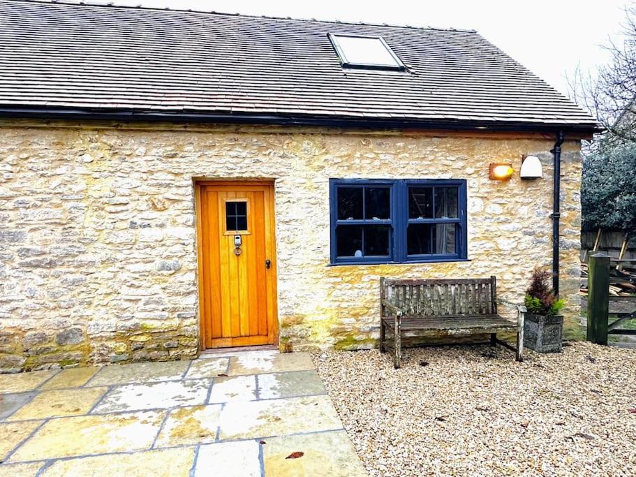 Dove House Cottages - No 1 Oxford Exterior photo